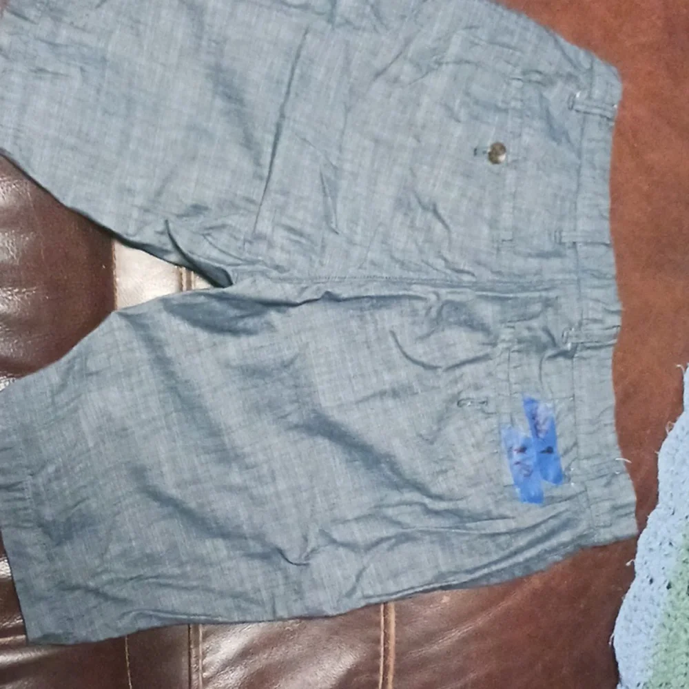 Shorts - Picture 2 of 2